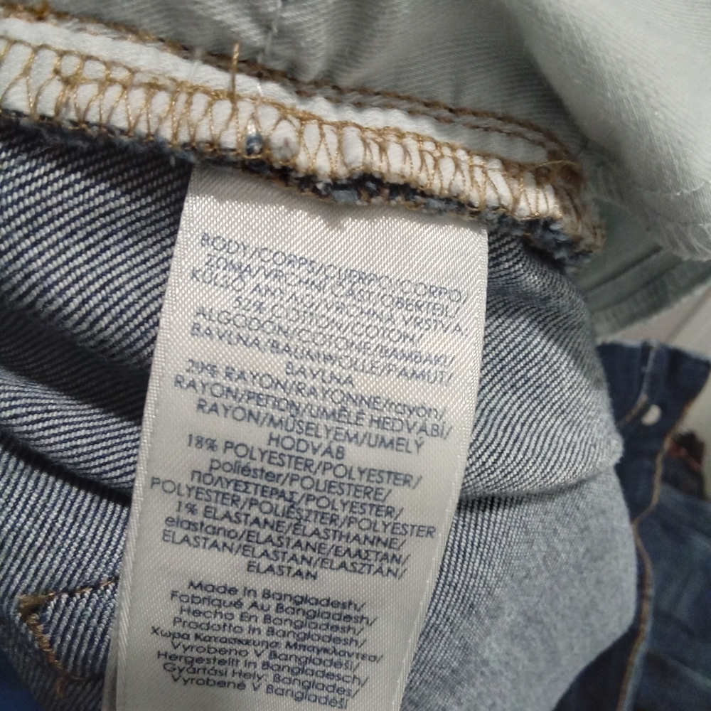 Chaps Plus Size Size 14 Classic Denim Capris Blue Jeans 20" Inseam - Picture 8 of 11